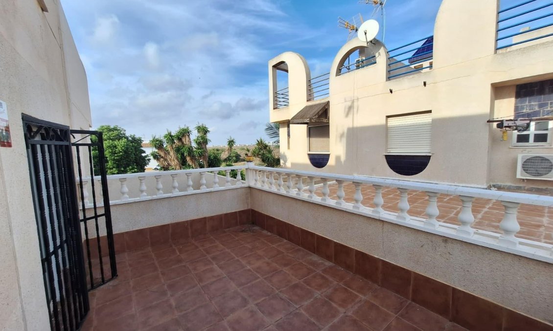 Wiederverkauf - Stadthaus -
Torrevieja - Carrefour