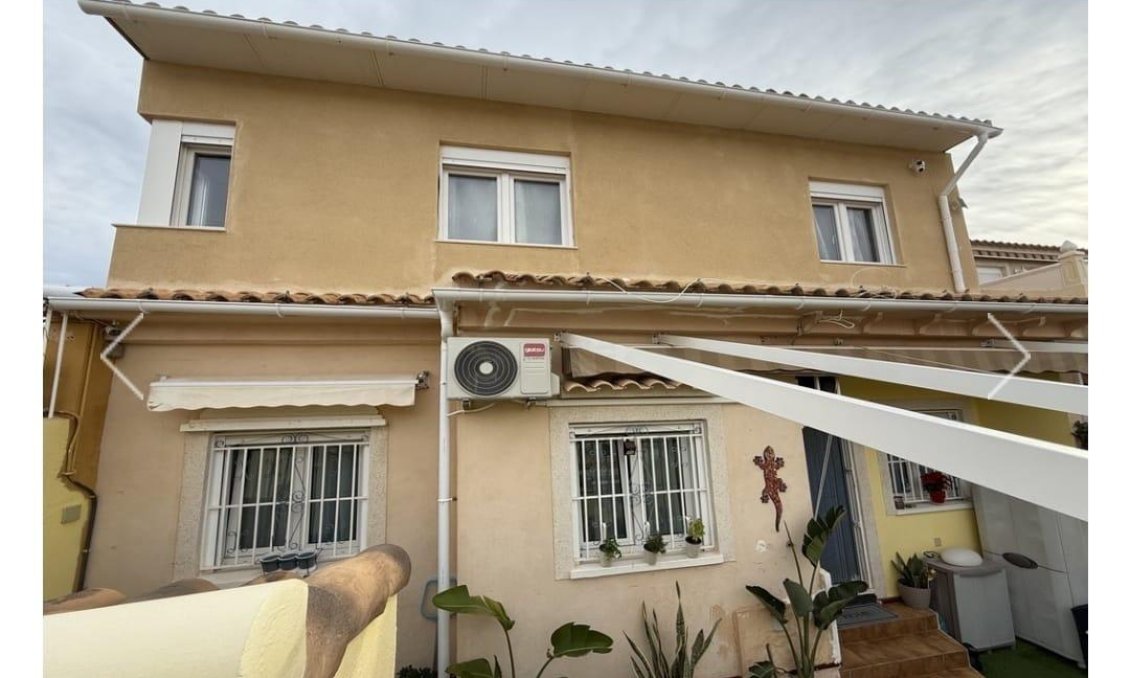 Wiederverkauf - Stadthaus -
Orihuela Costa - La Florida