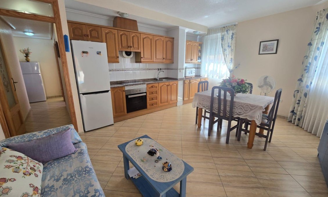 Wiederverkauf - Wohnung -
Torrevieja - Playa del Cura