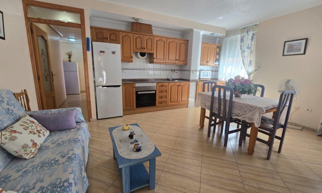 Wiederverkauf - Wohnung -
Torrevieja - Playa del Cura