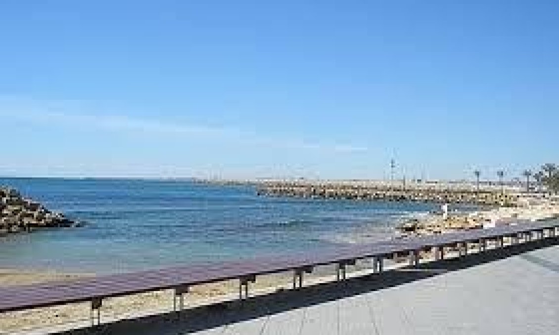 Wiederverkauf - Wohnung -
Torrevieja - Playa del Cura