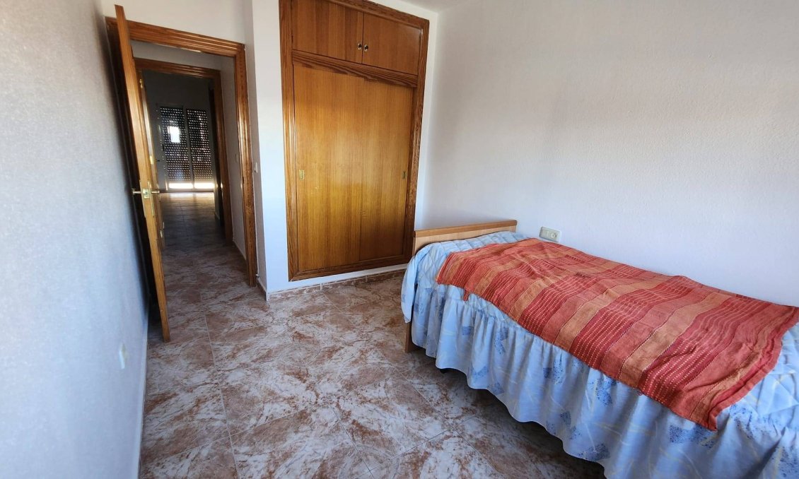 Revânzare - Apartament -
San Javier