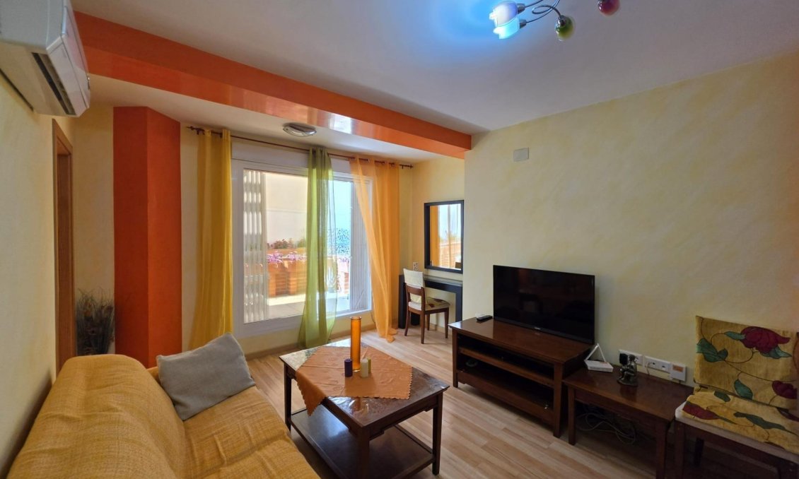 Revânzare - Apartament -
Torrevieja - Estacion De Autobuses