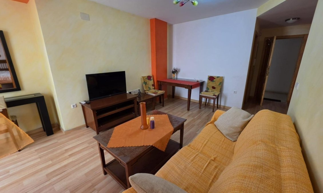 Revânzare - Apartament -
Torrevieja - Estacion De Autobuses