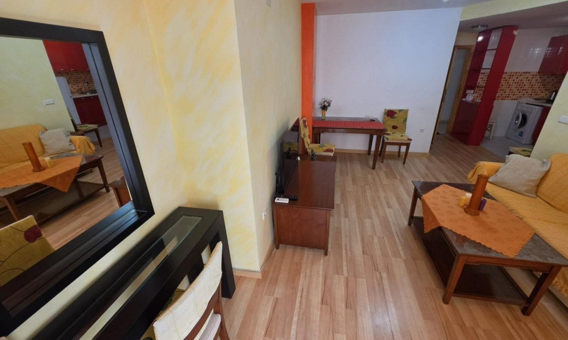 Revânzare - Apartament -
Torrevieja - Estacion De Autobuses