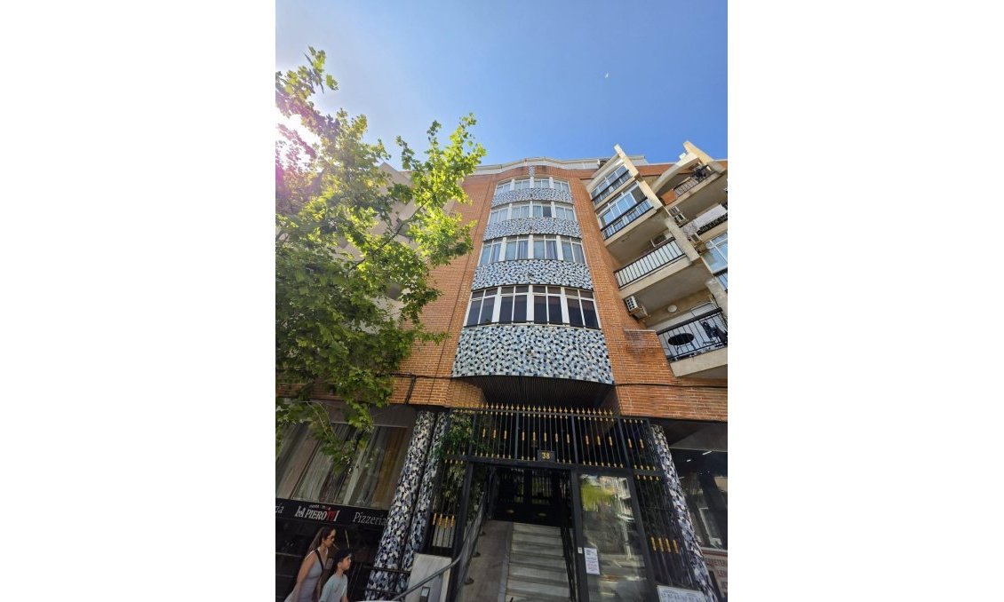 Revânzare - Apartament -
Torrevieja - Estacion De Autobuses