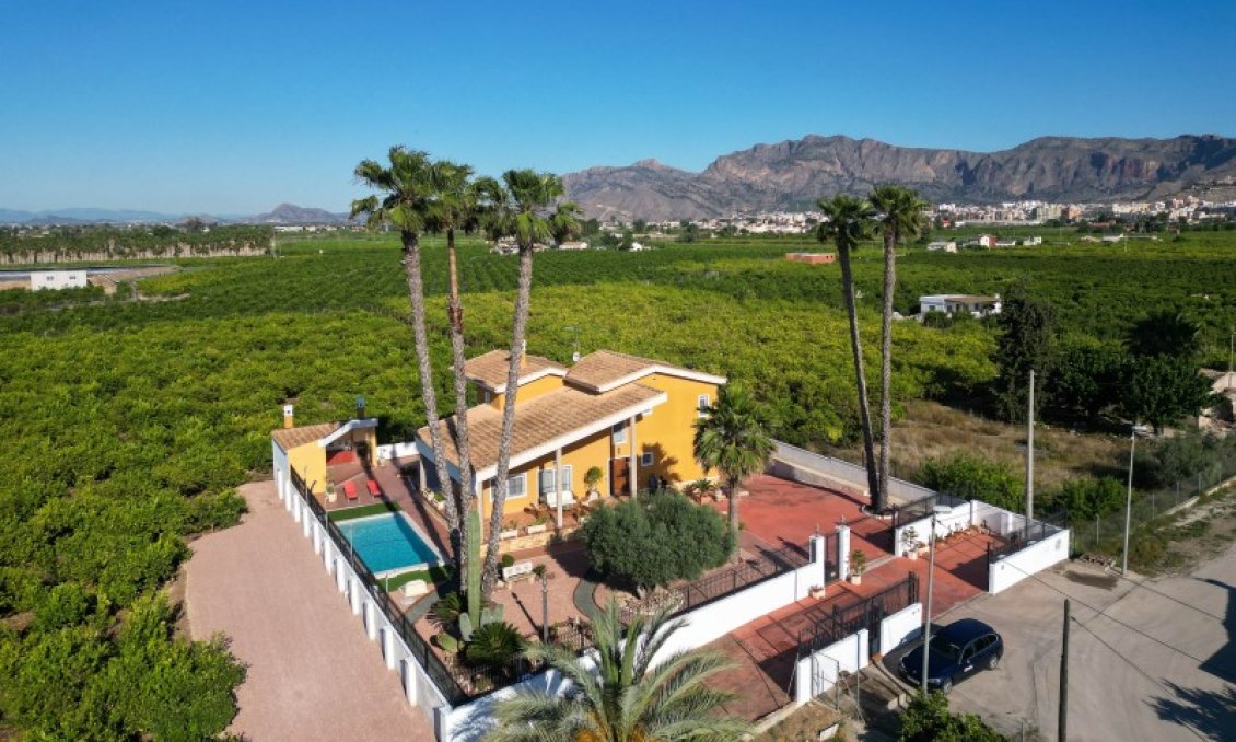 Revânzare - Vilă -
Orihuela - Inland