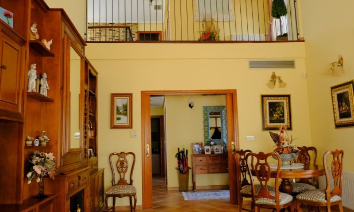 Revânzare - Vilă -
Orihuela - Inland