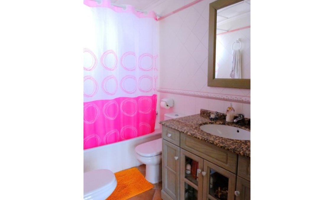 Revânzare - Vilă -
Orihuela - Inland