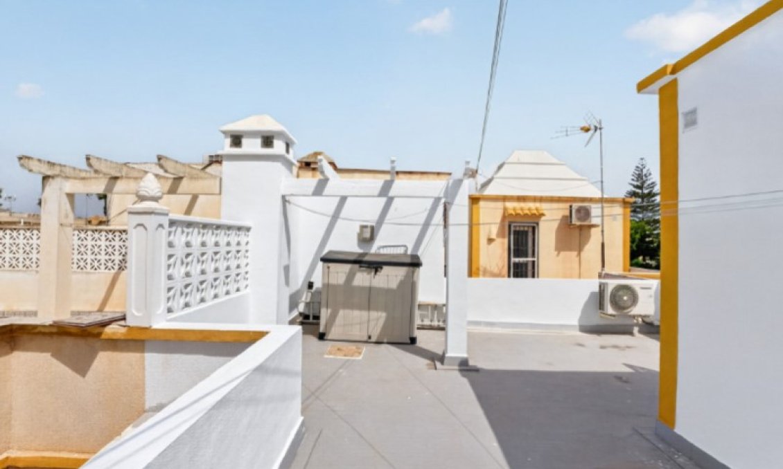 Revânzare - Casă înșiruită -
Torrevieja - Costa Blanca
