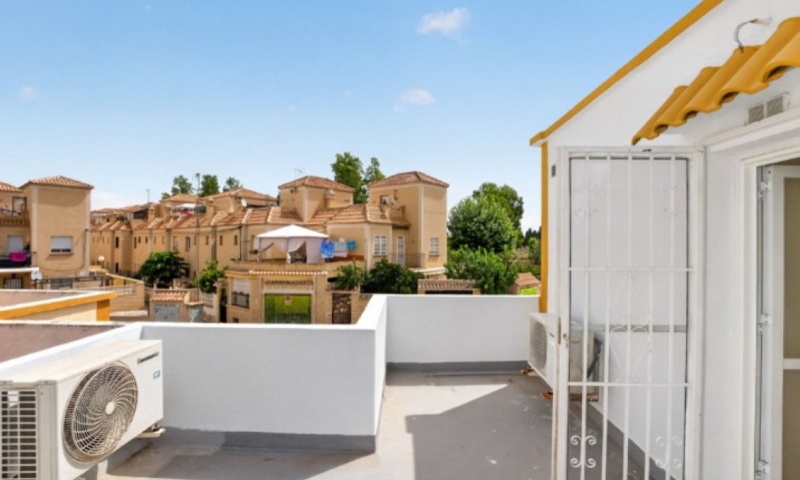 Revânzare - Casă înșiruită -
Torrevieja - Costa Blanca