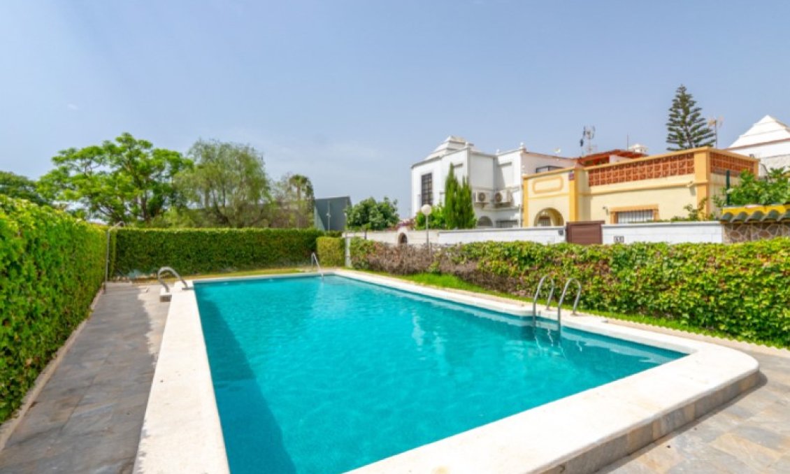 Revânzare - Casă înșiruită -
Torrevieja - Costa Blanca