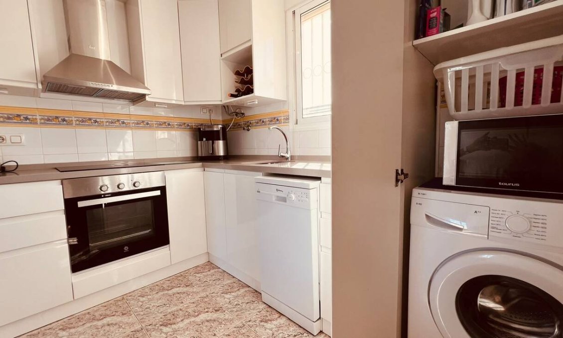 Revânzare - Apartament -
Villamartin - Costa Blanca