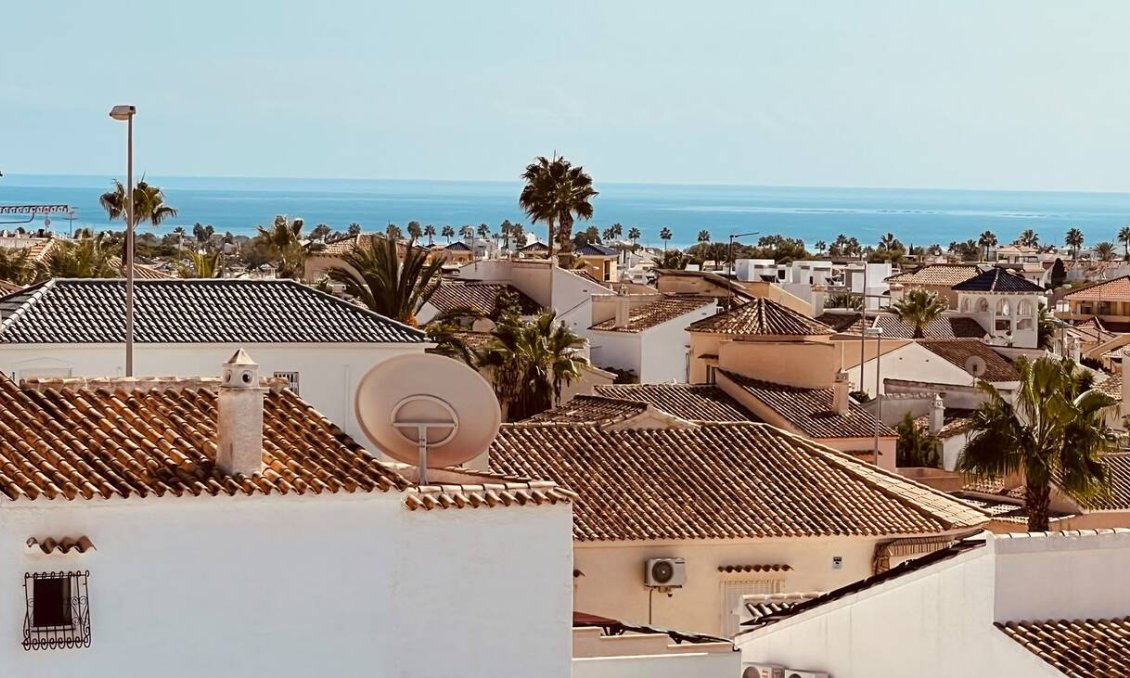 Revânzare - Apartament -
Villamartin - Costa Blanca