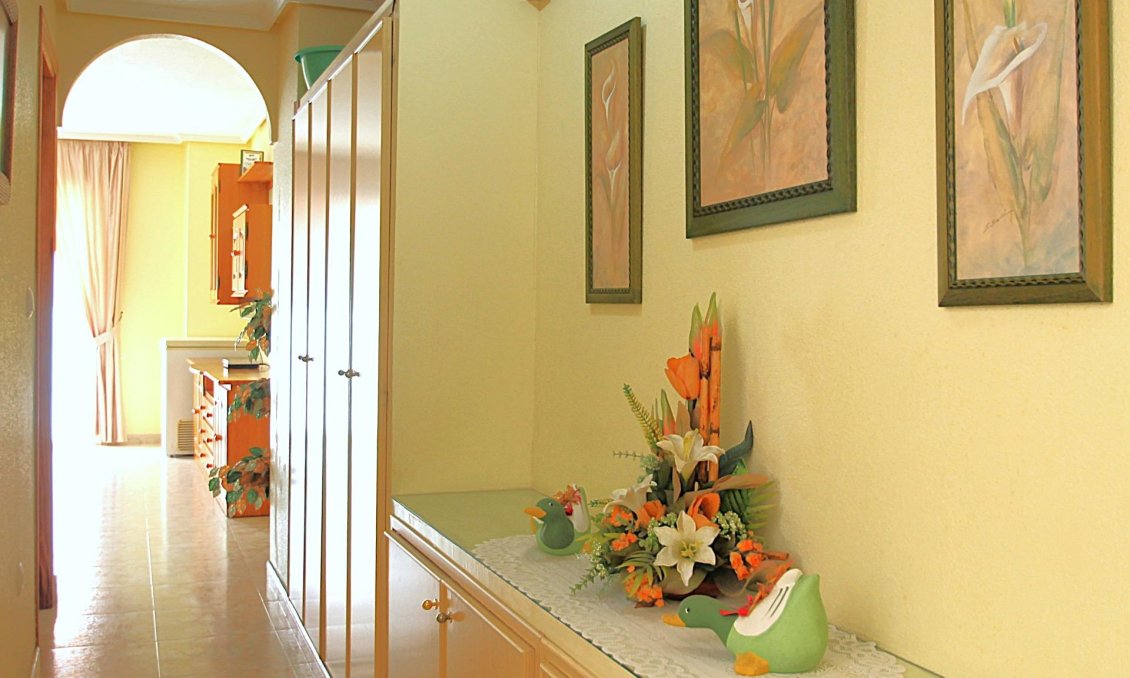 Wiederverkauf - Wohnung -
Torrevieja - Las Piscinas Naturales