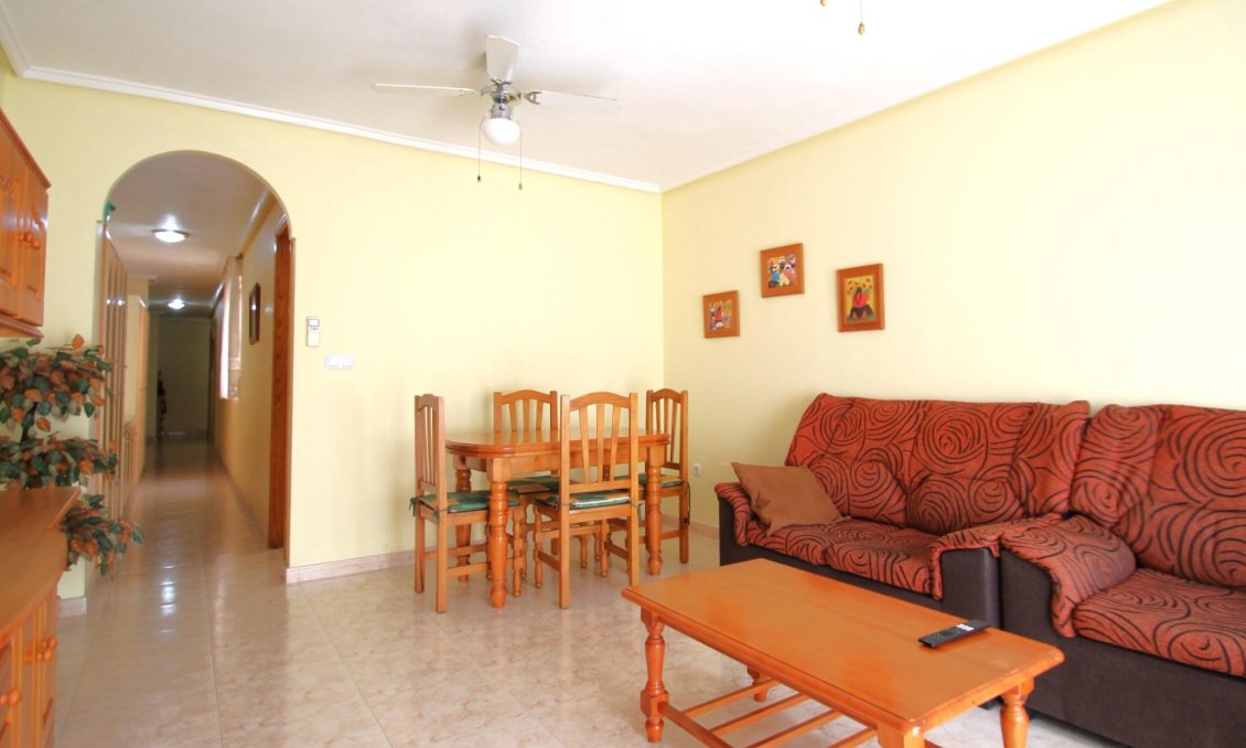 Wiederverkauf - Wohnung -
Torrevieja - Las Piscinas Naturales