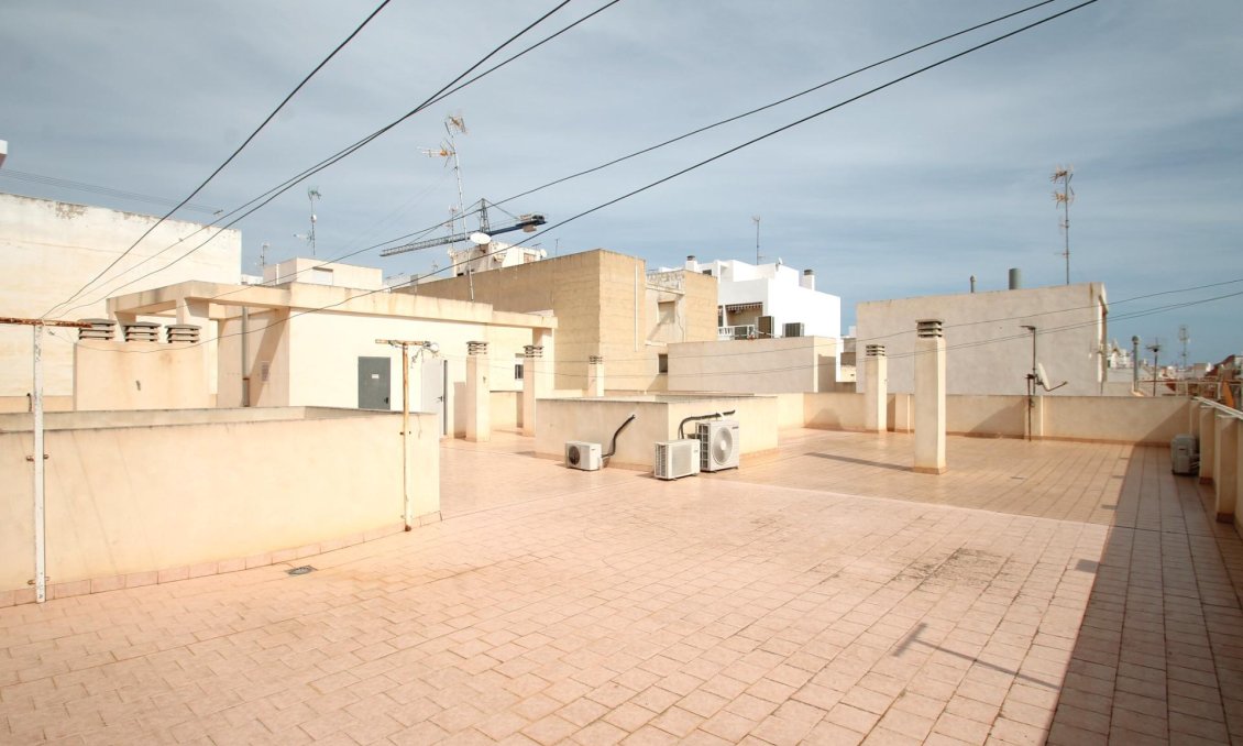 Wiederverkauf - Wohnung -
Torrevieja - Las Piscinas Naturales
