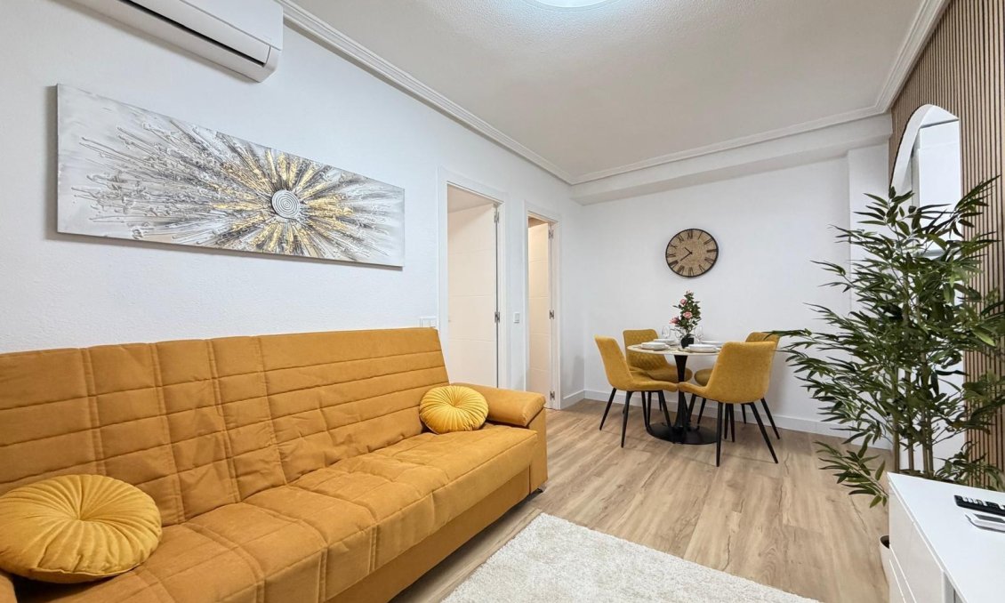 Wiederverkauf - Wohnung -
Torrevieja - Playa de los Locos