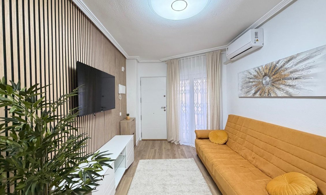 Wiederverkauf - Wohnung -
Torrevieja - Playa de los Locos
