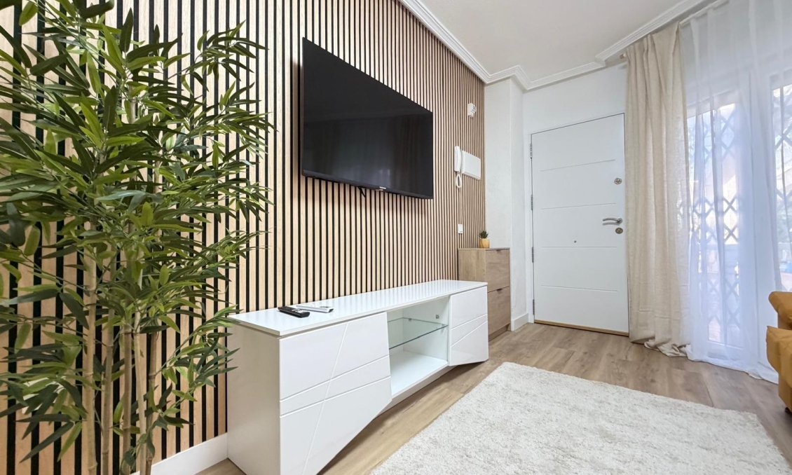 Wiederverkauf - Wohnung -
Torrevieja - Playa de los Locos