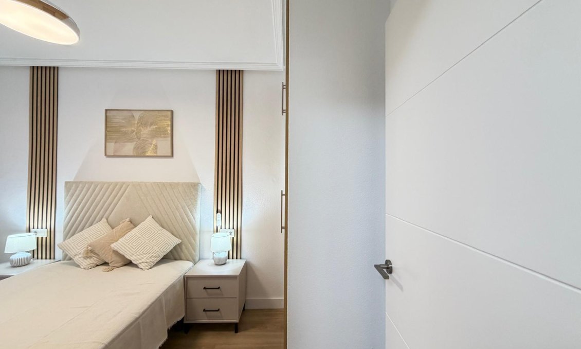 Wiederverkauf - Wohnung -
Torrevieja - Playa de los Locos