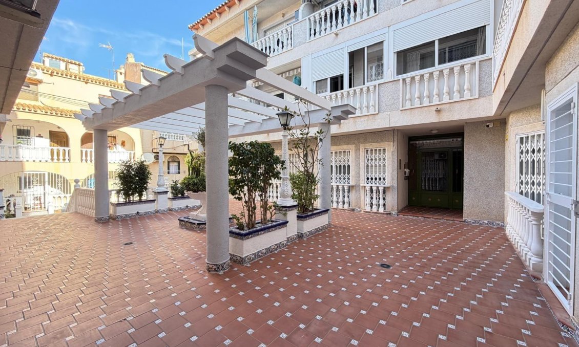 Wiederverkauf - Wohnung -
Torrevieja - Playa de los Locos