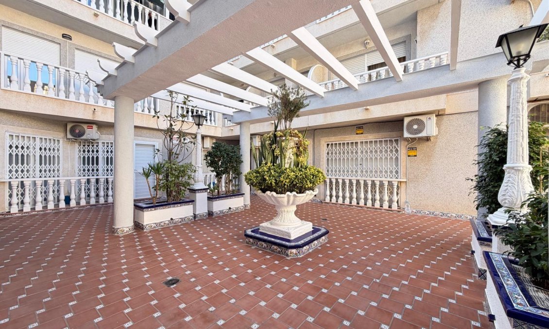 Wiederverkauf - Wohnung -
Torrevieja - Playa de los Locos