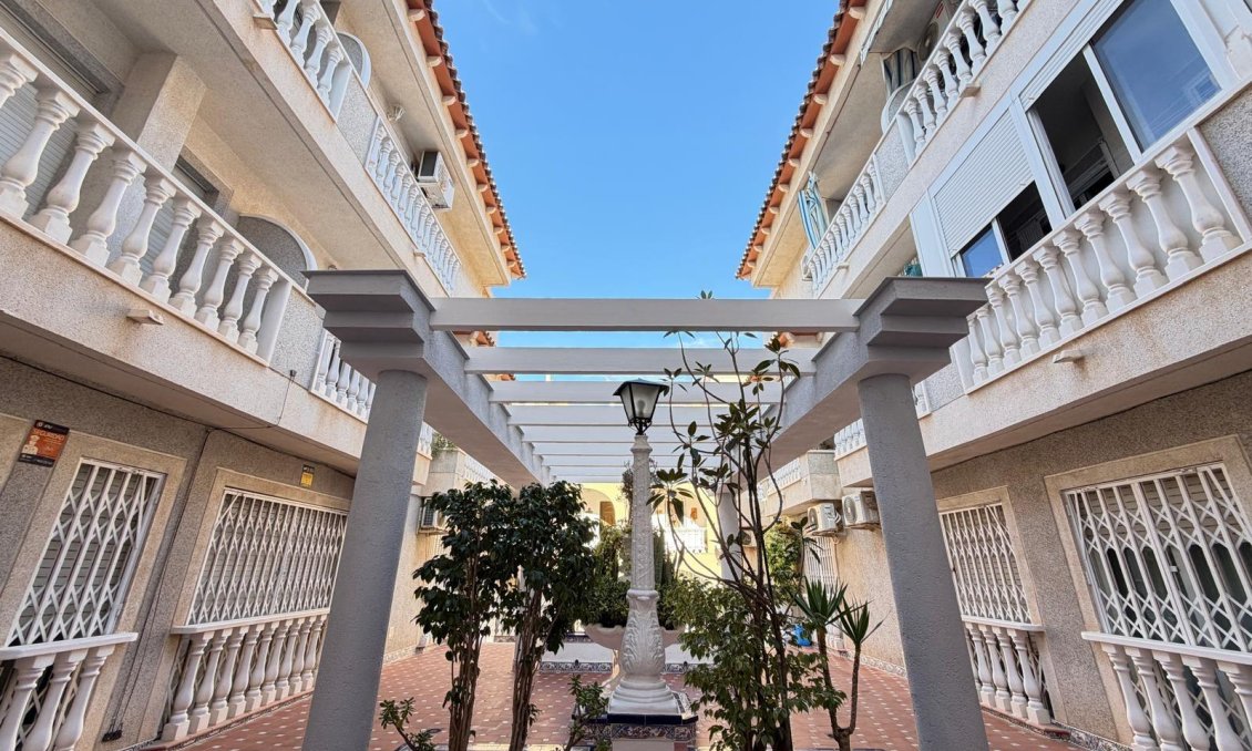Wiederverkauf - Wohnung -
Torrevieja - Playa de los Locos