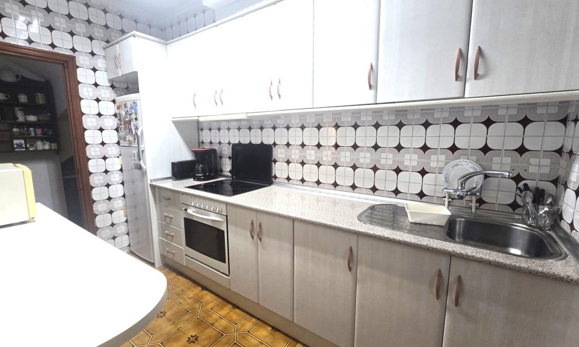 Revânzare - Duplex -
Torrevieja - Habaneras