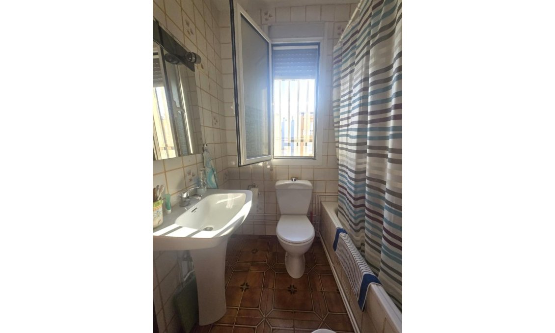 Revânzare - Duplex -
Torrevieja - Habaneras