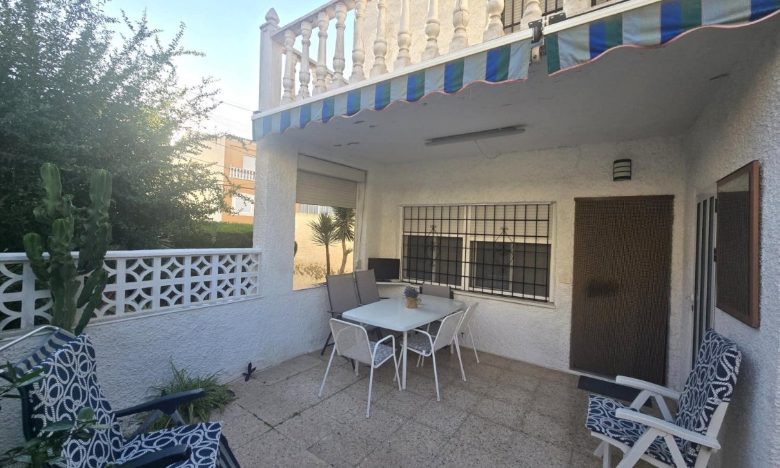 Revânzare - Duplex -
Torrevieja - Habaneras