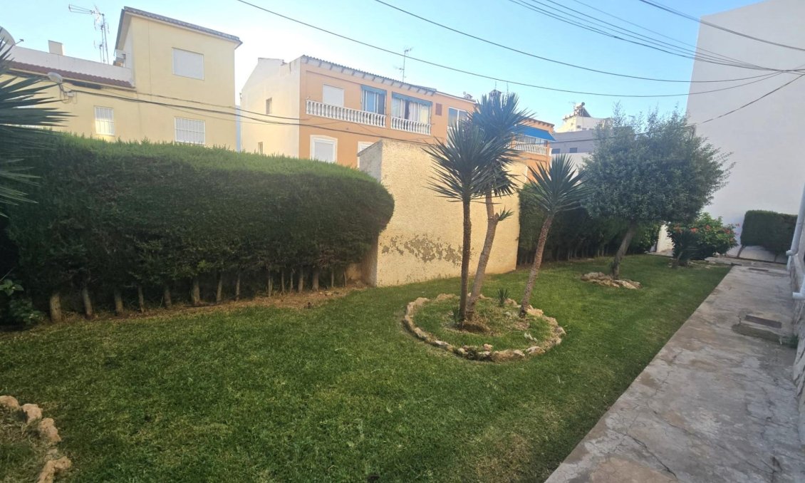 Revânzare - Duplex -
Torrevieja - Habaneras