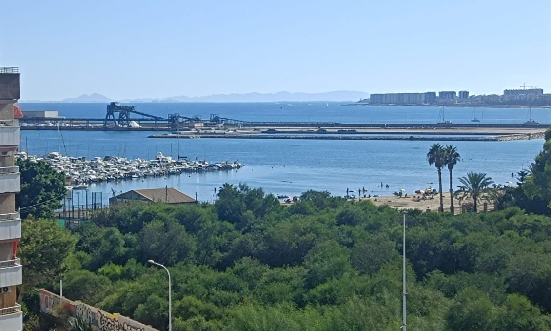 Wiederverkauf - Wohnung -
Torrevieja - Centro