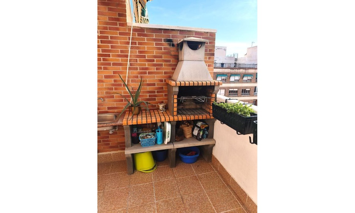 Wiederverkauf - Wohnung -
Torrevieja - Centro