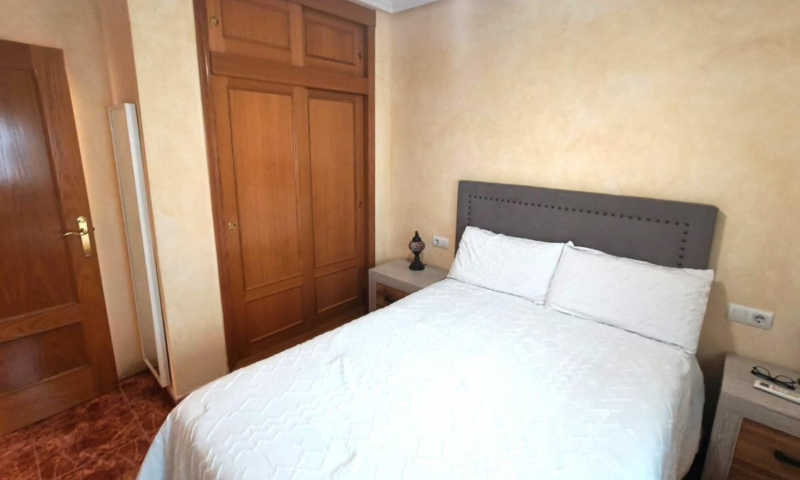 Wiederverkauf - Wohnung -
Torrevieja - Centro