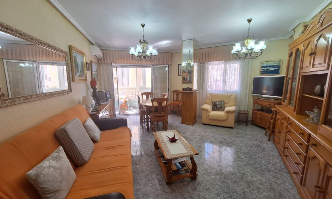 Wiederverkauf - Wohnung -
Torrevieja - Playa de los Locos