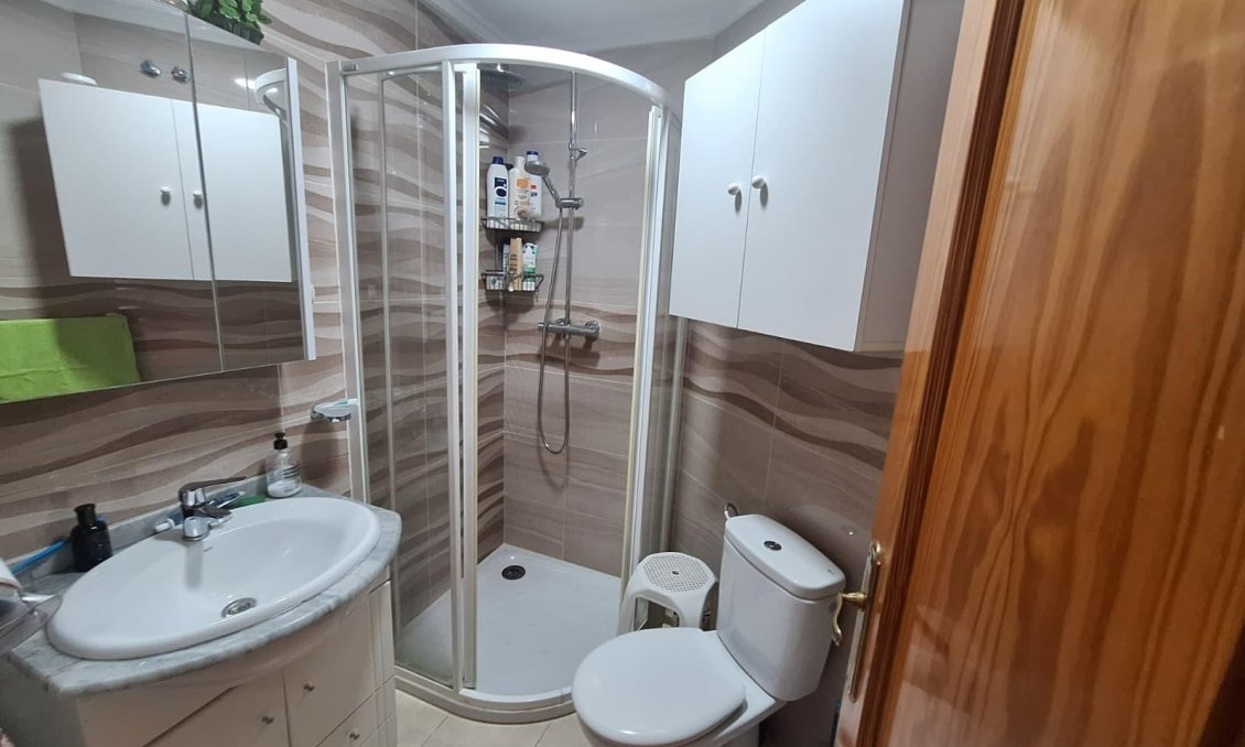 Wiederverkauf - Wohnung -
Torrevieja - Playa de los Locos