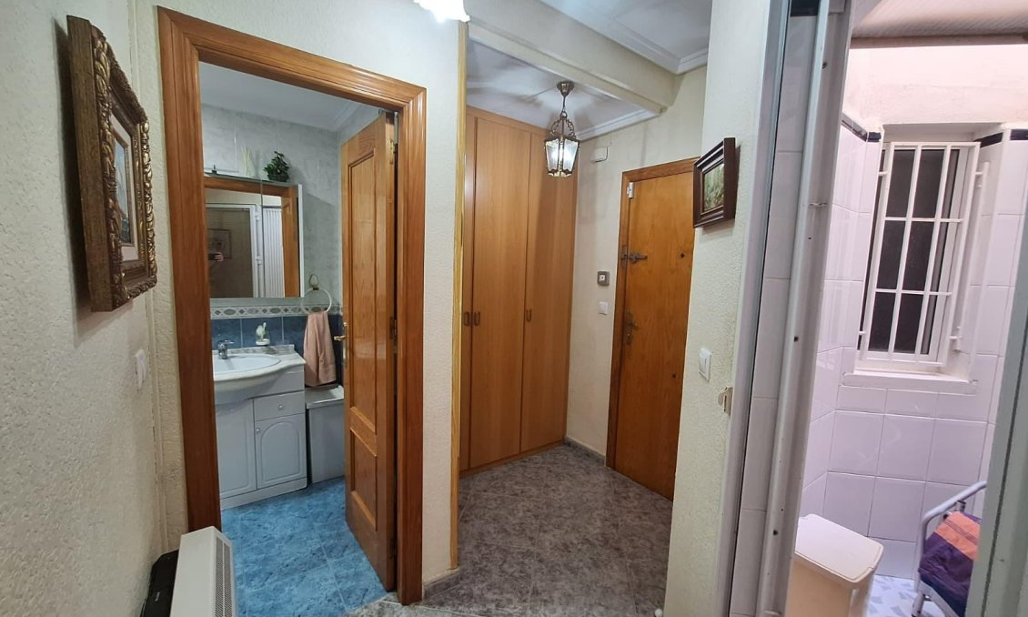 Wiederverkauf - Wohnung -
Torrevieja - Playa de los Locos
