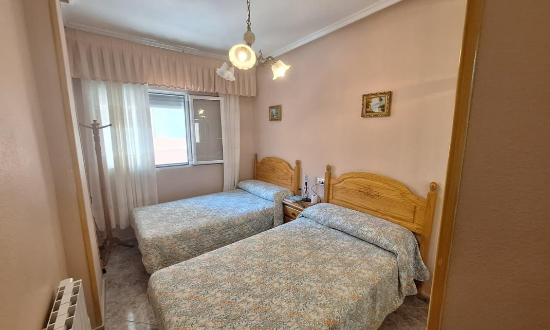 Wiederverkauf - Wohnung -
Torrevieja - Playa de los Locos
