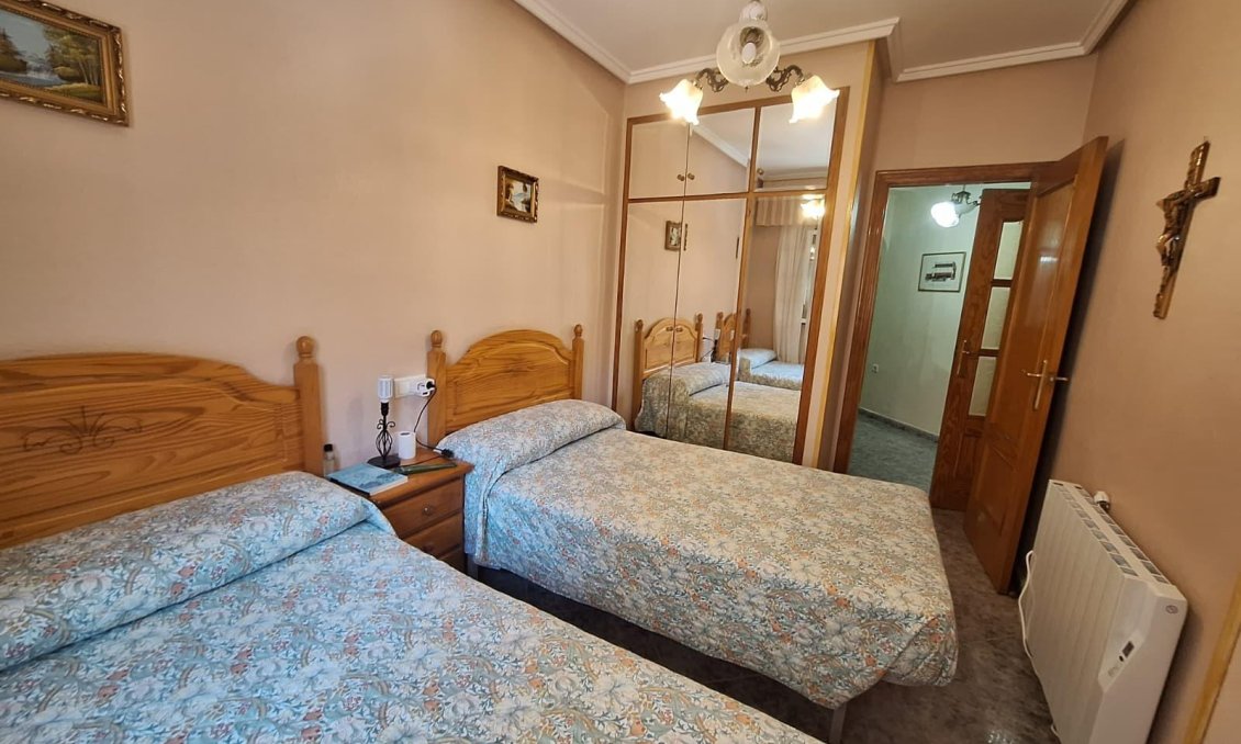 Wiederverkauf - Wohnung -
Torrevieja - Playa de los Locos