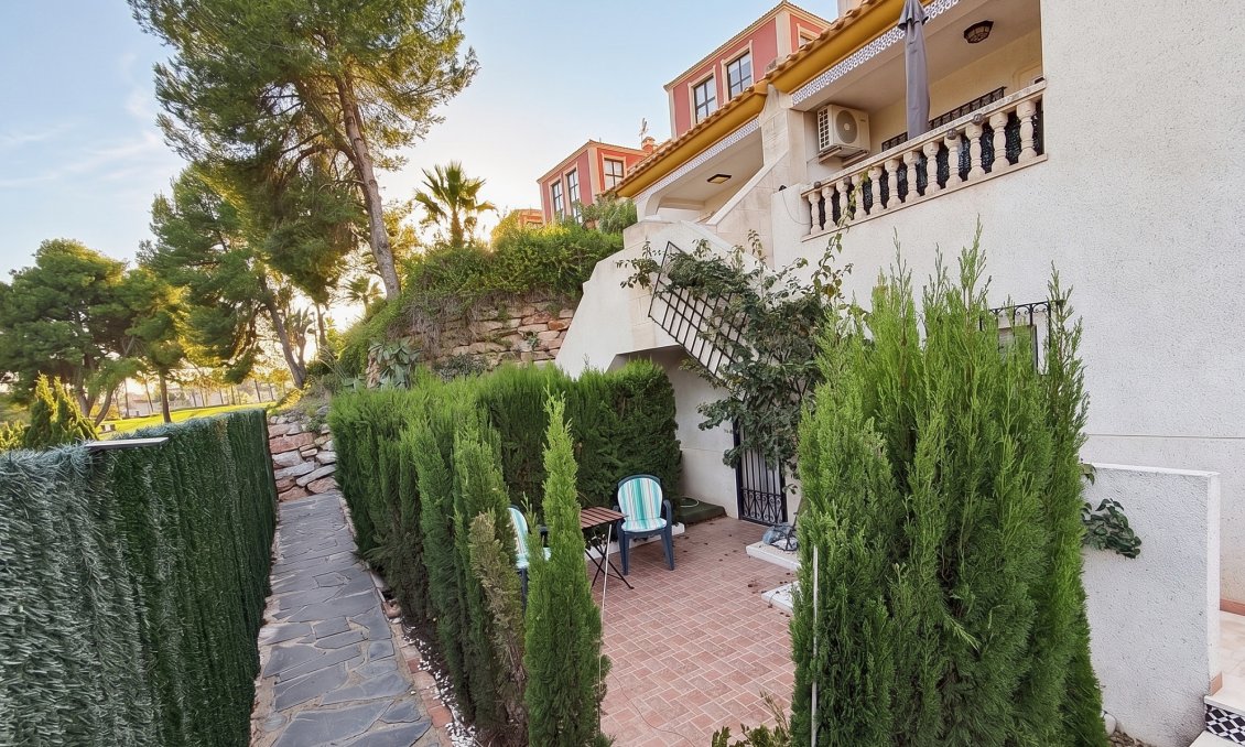 Segunda mano - Adosado -
Orihuela Costa - Costa Blanca