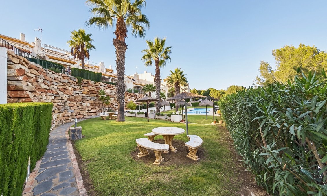 Segunda mano - Adosado -
Orihuela Costa - Costa Blanca