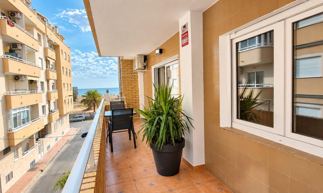 Revânzare - Apartament -
Torrevieja - Playa del Cura
