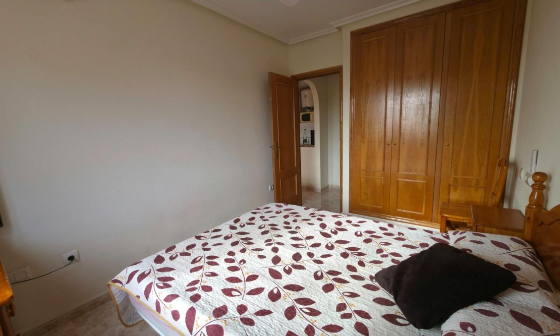 Segunda mano - Apartamento -
Torrevieja - Torreblanca