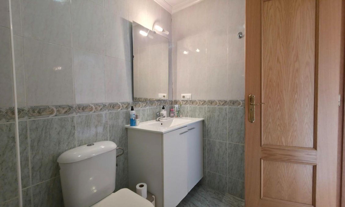 Segunda mano - Apartamento -
Torrevieja - Torreblanca