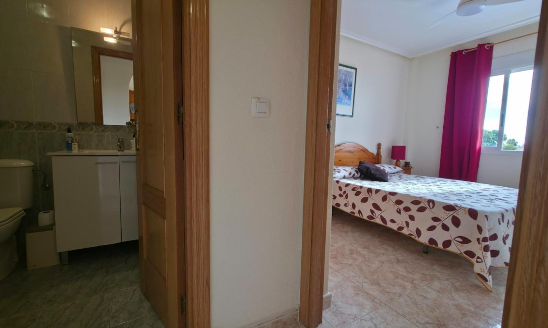 Segunda mano - Apartamento -
Torrevieja - Torreblanca