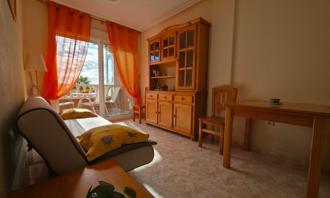 Segunda mano - Apartamento -
Torrevieja - Torreblanca