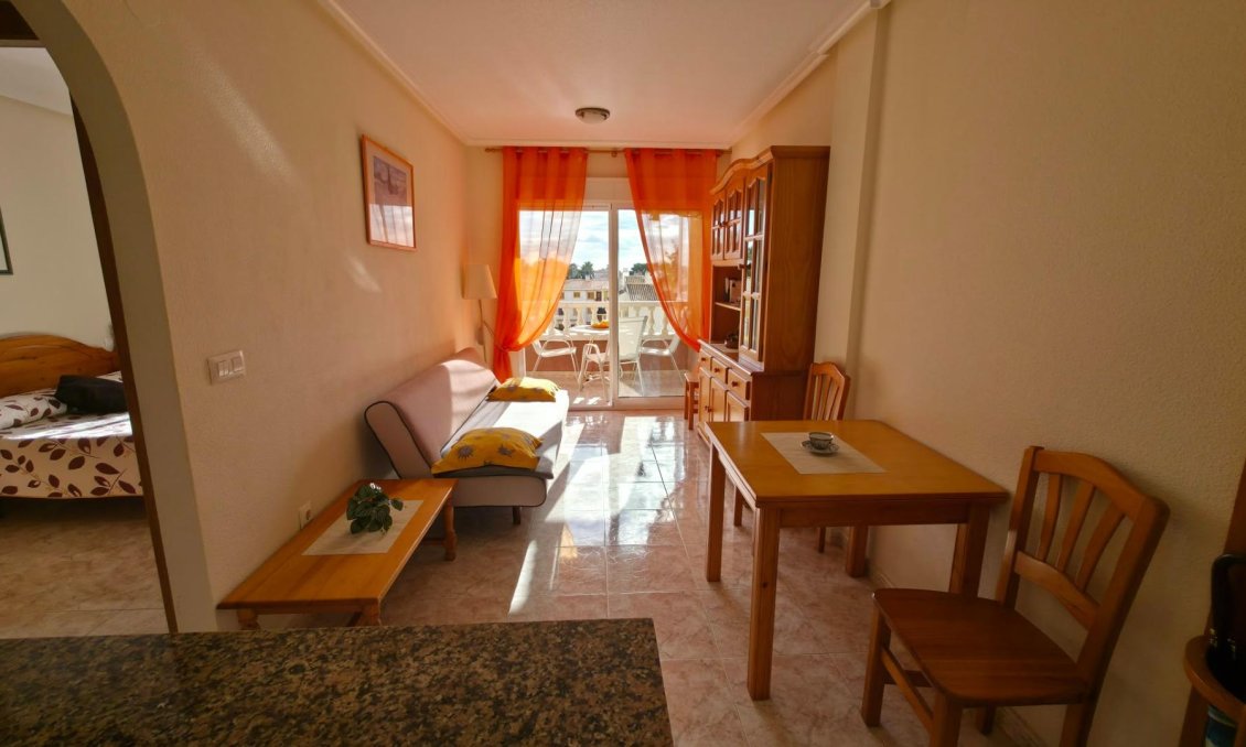 Segunda mano - Apartamento -
Torrevieja - Torreblanca