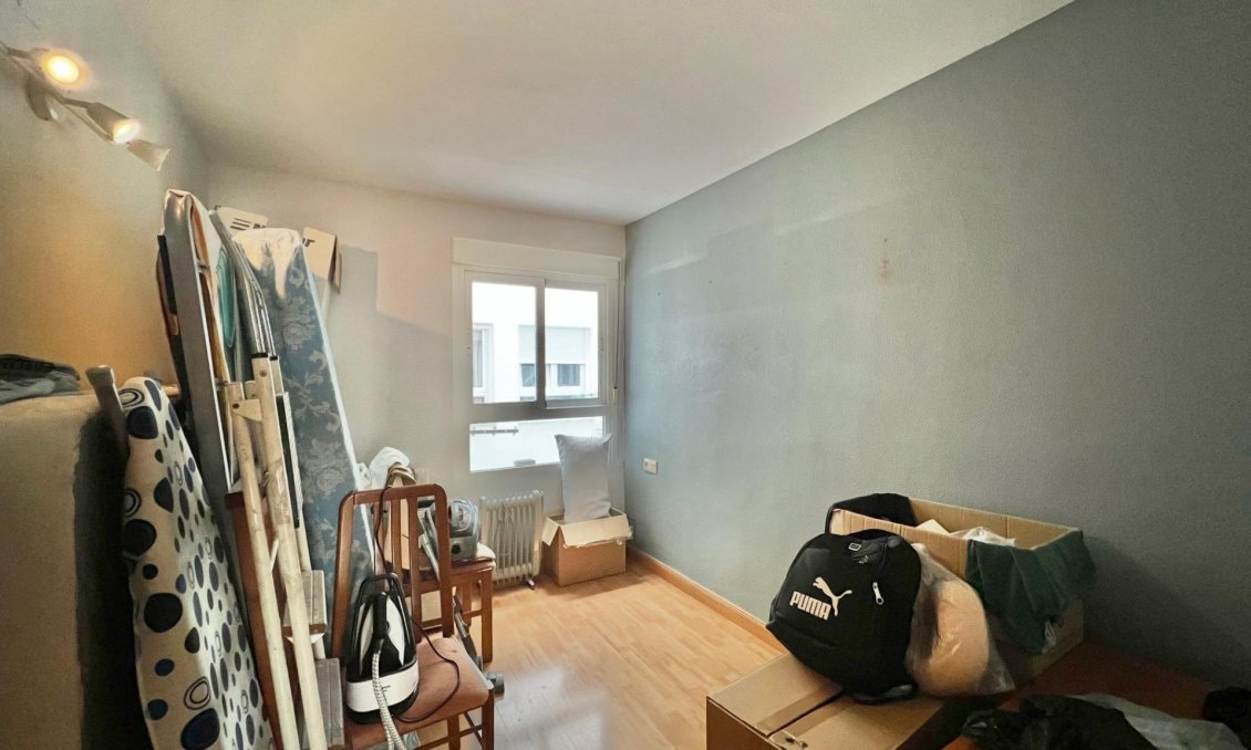 Segunda mano - Apartamento -
Torrevieja - Puerto Deportivo