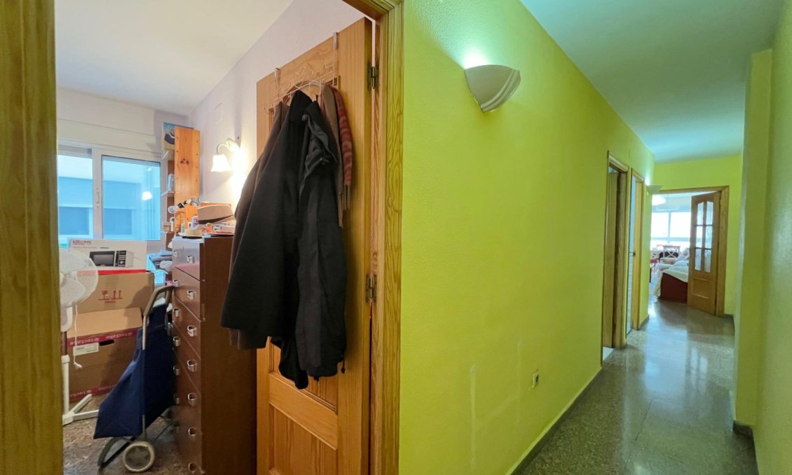 Segunda mano - Apartamento -
Torrevieja - Puerto Deportivo